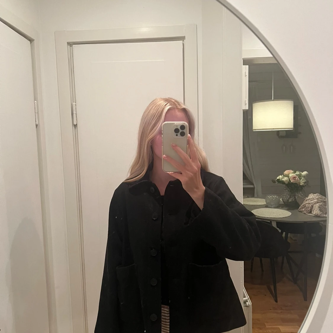 Kort kappa Weekday - 90