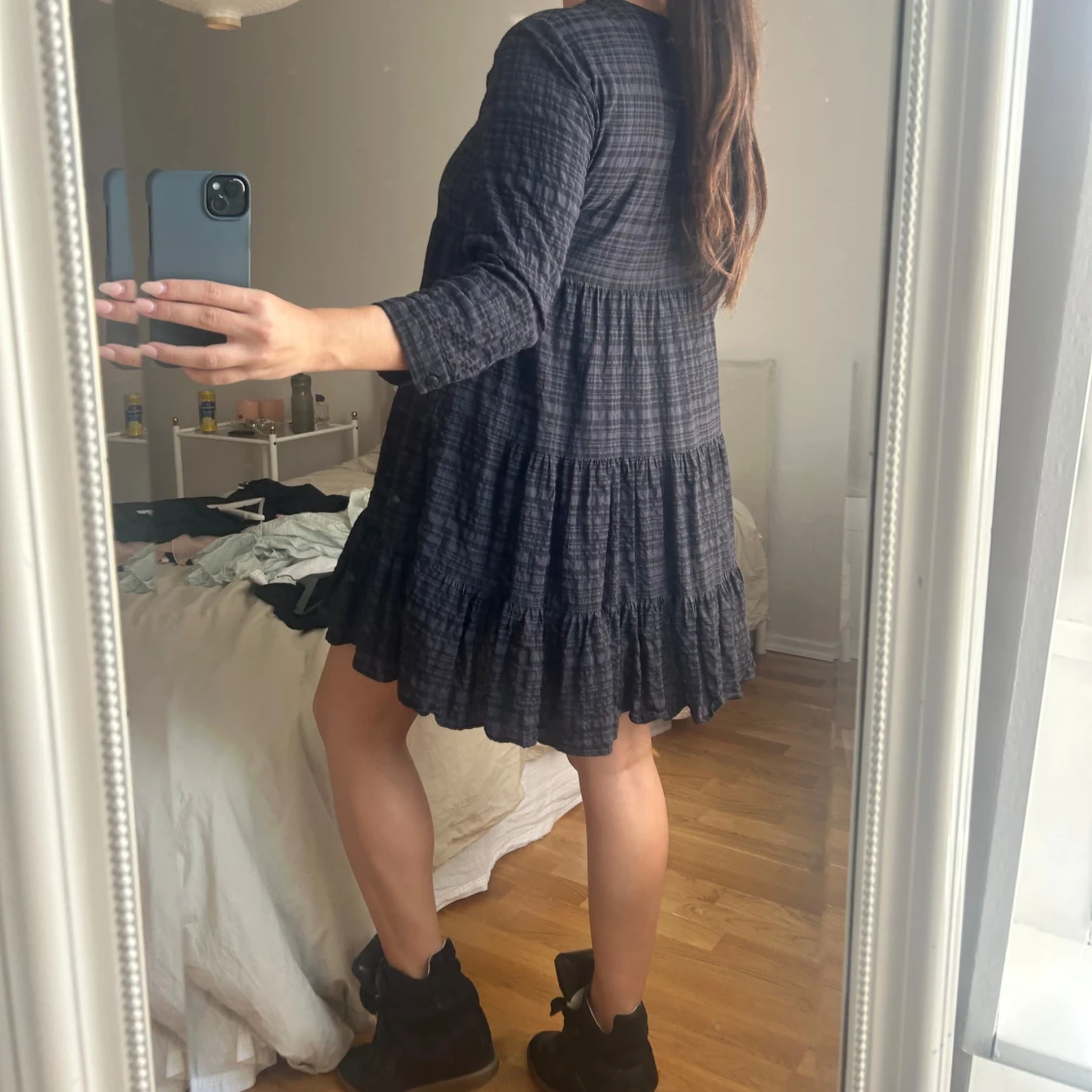 Flowig klänning  - 91