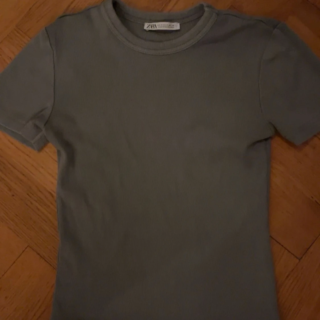 Ribbad t shirt från hm