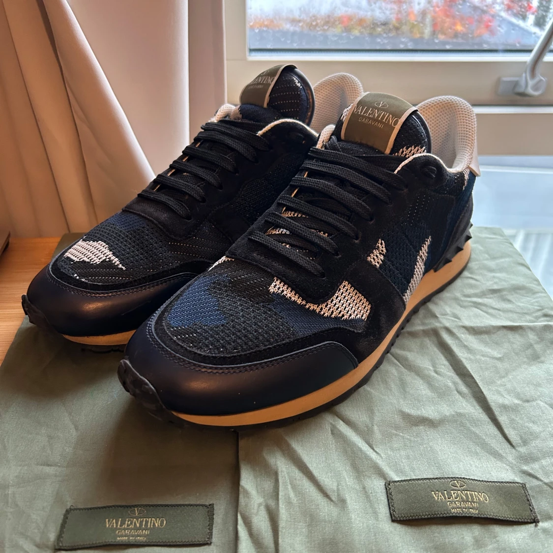 Valentino rockrunners 