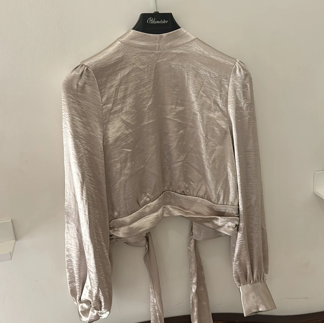 Silverblus med rosett