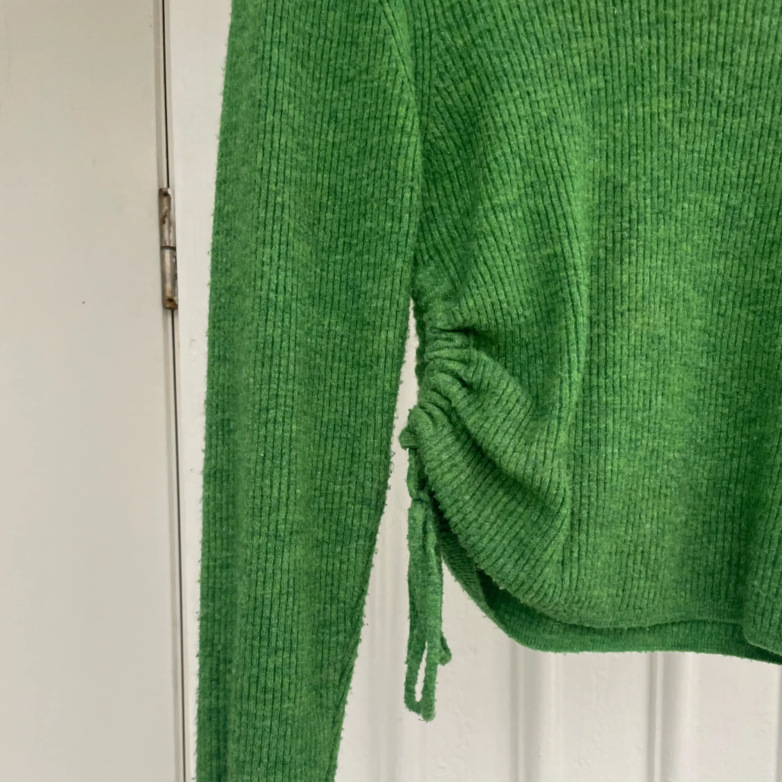 Jättefin ribbstickad tröja🤍 - 91