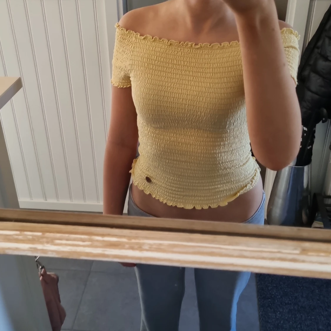 Gul ribbad topp med korta ärmar - 93