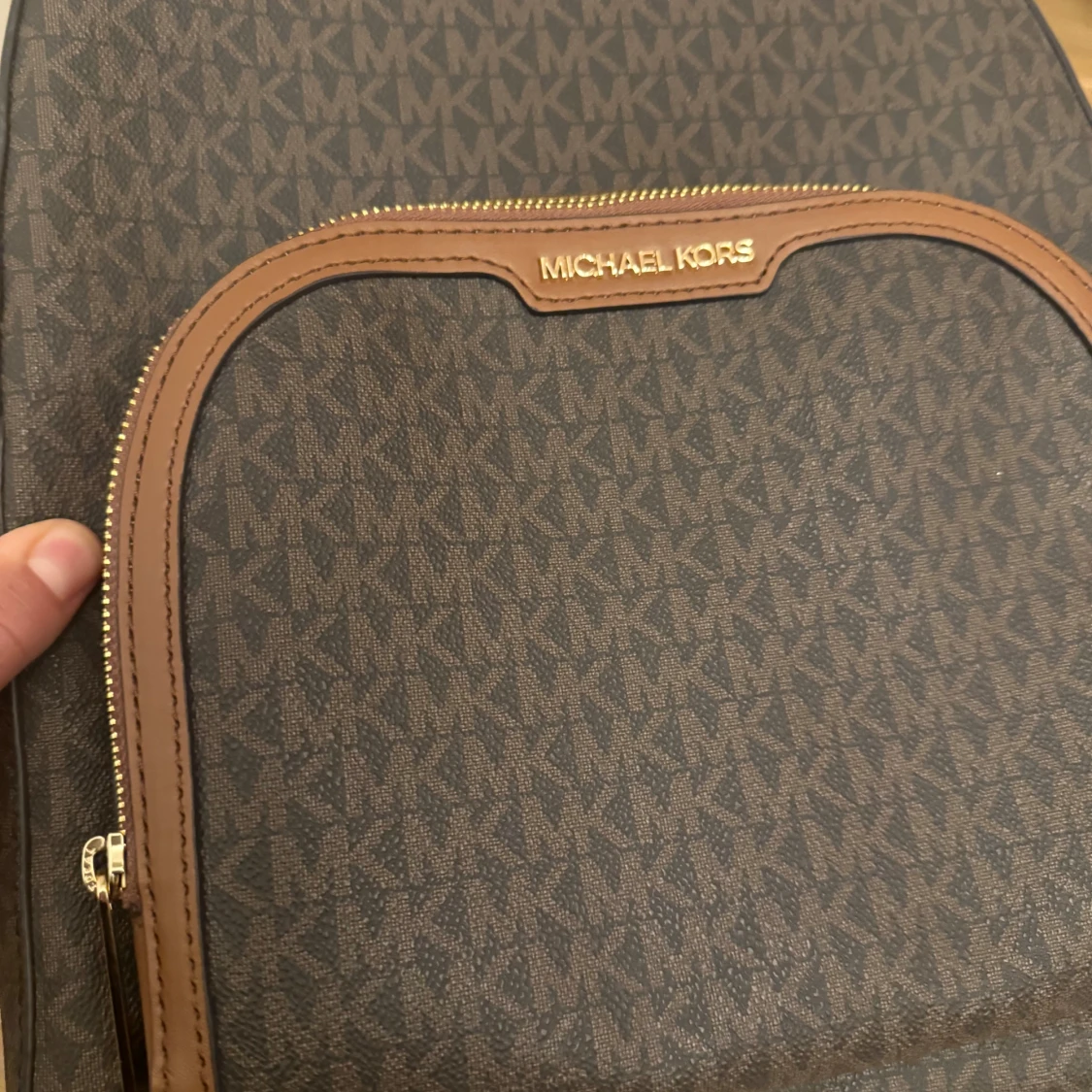 Brun ryggsäck från Michael Kors - 90