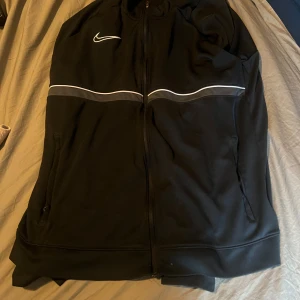 Nike tröja - Nike sport tröja storlek L Bra skick 8,5/10 