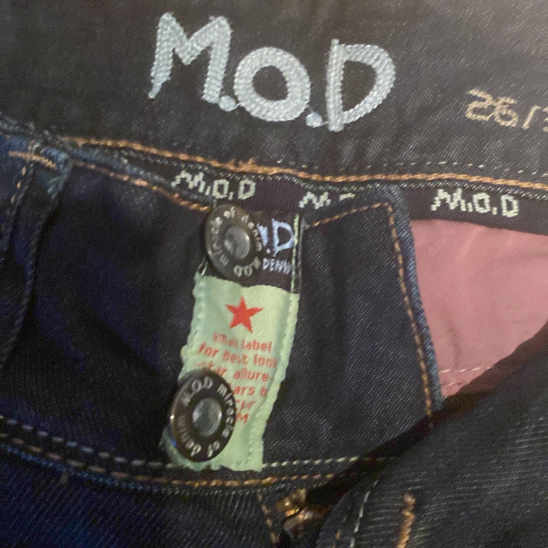 Lågmidjade bootcut jeans från M.O.D - 93