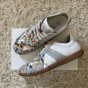 Maison marigela paint 43 -  Tja säljer nu mina skor som jag fick i inbyte då de inte e min stil  st43