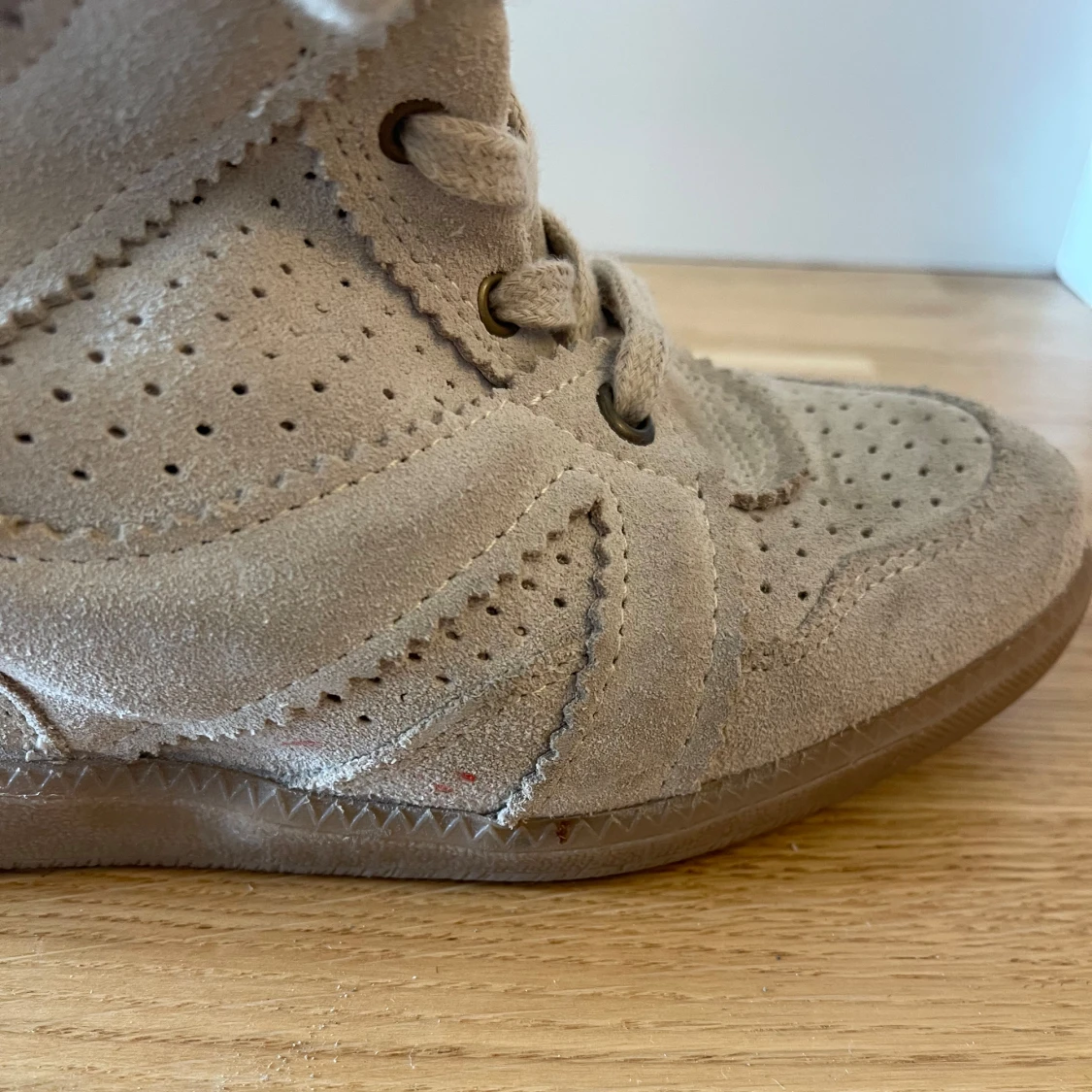 Beige sneakers i mocka - 91