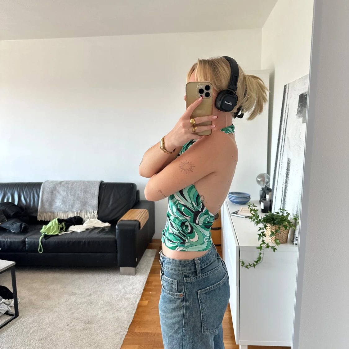 Grön tröja från bikbok - 92