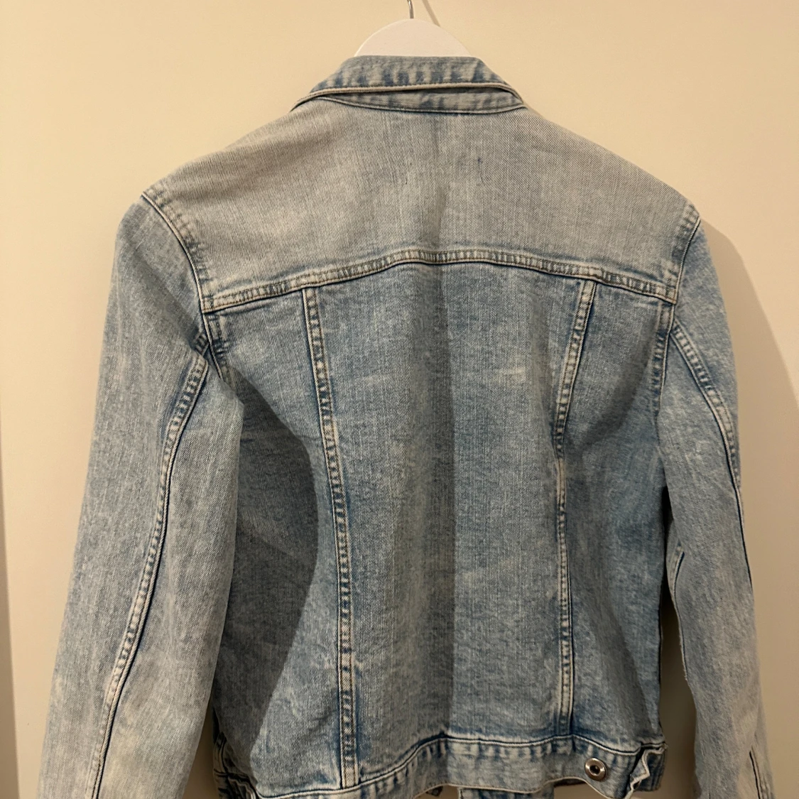 Blå jeansjacka - 90