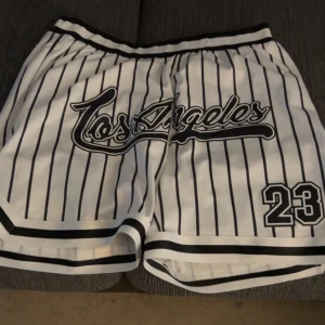 Los angeles shorts - Köpt från någon webbsida för 400kr. Nyskick