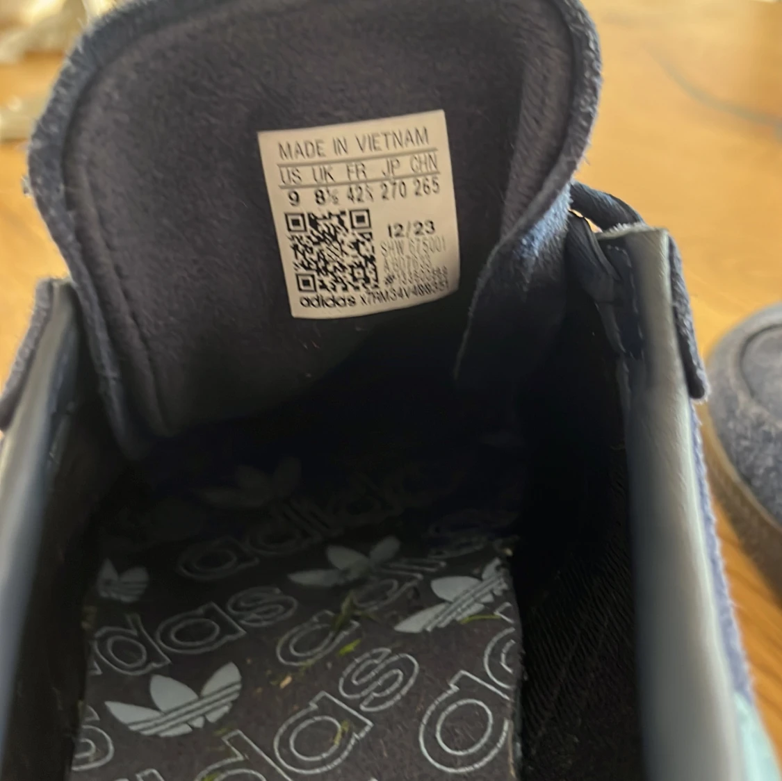 Adidas Spezial strl 42 passar 43 ochså - 90