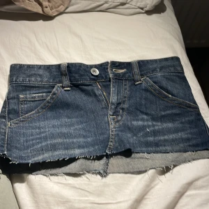 mini jeans skirt - mini jeans skirt klippt själv jätte gullig 