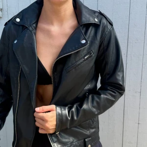 Skinnjacka - Cool skinnjacka🖤