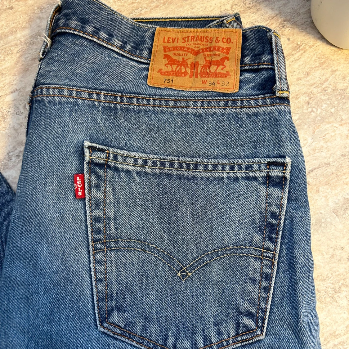 Levis 751 - 90