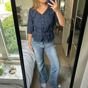 Super snygg topp - Jätte fin topp peplumtopp i 100% linne