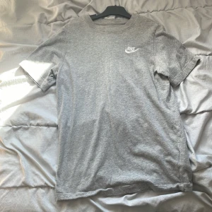 Nike - Den är typ inte tight men inte lose 