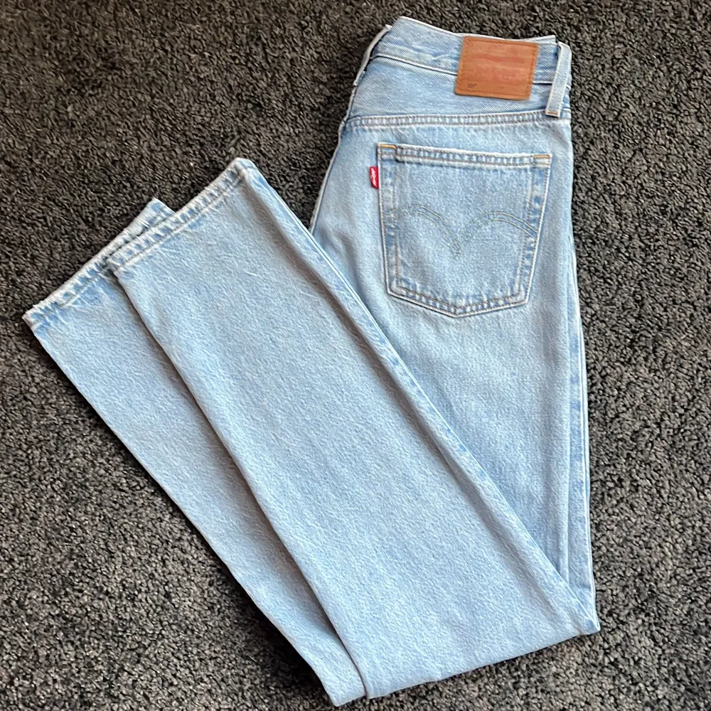 Levis 501 i mycket gott skick säljes billigt!. Jeans & Byxor.