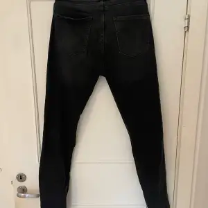 jeans liknande replay från dressman strlek 31 