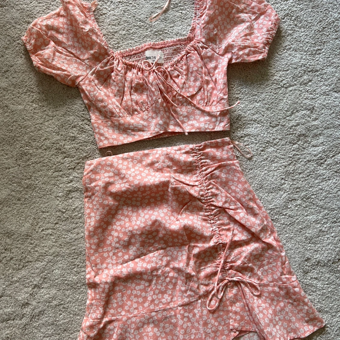 Rosa set med blommor