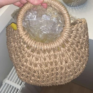 Liten väska  - Oanvänd liten väska 