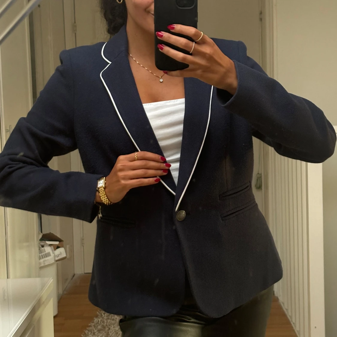 Kavaj med vita detaljer - 90