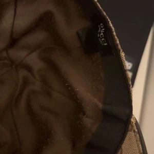 Gucci keps - Vill bara sälja den så snabbt som möjligt 