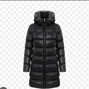 Colmar jacka dam - Knappt använd colmar dunjacka, inga skador. Storlek S. 