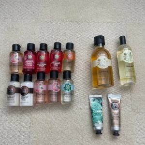 The body shop - Säljer dessa produkter från the body shop. Säljer allt tillsammans för 450 kr men går även att köpa separat💕 Köpare står för frakt🥰