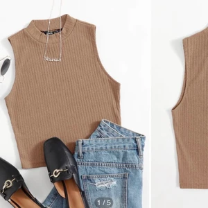 Ribbstickat linne  - Ett super fint linne köpt från SHEIN men som tyvärr var för litet i storleken. Står att det är storlek M men skulle säga att de går mer åt S/XS. Bra kvalite, ganska kort.