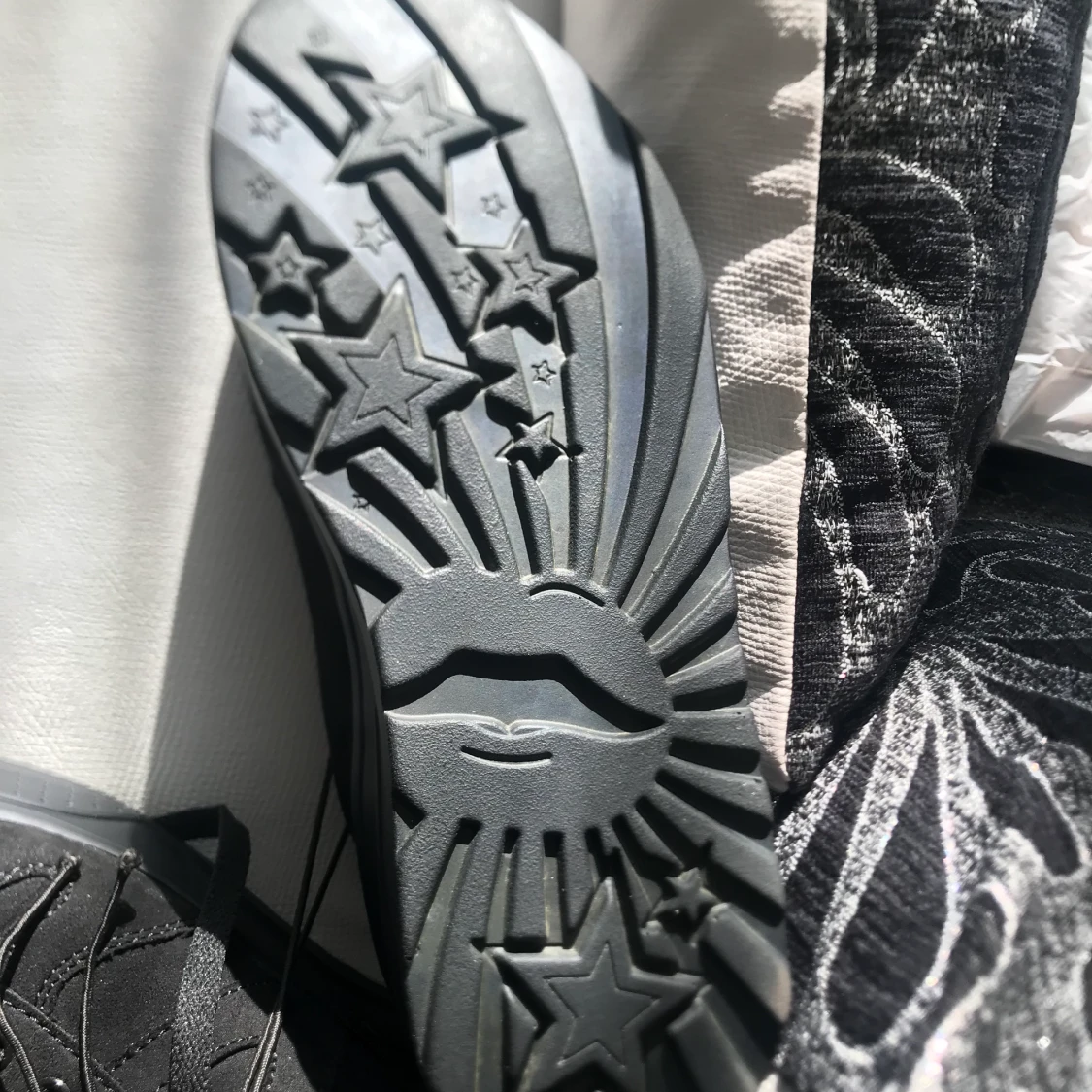 Höga svarta skor  - 91