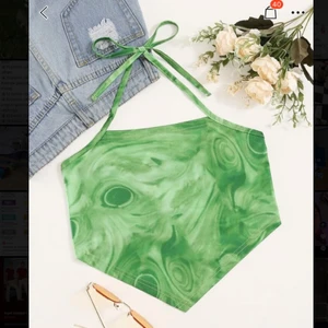 Super söt topp! - Säljer denna toppen i str M då jag råkade beställa två! Helt ny aldrig använd