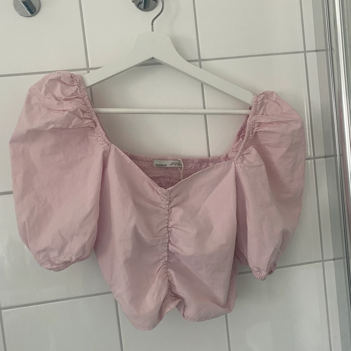 puffig topp från pull and bear - 90