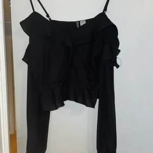 Tröja - Tröja från H&M i storlek xs, aldrig använd.