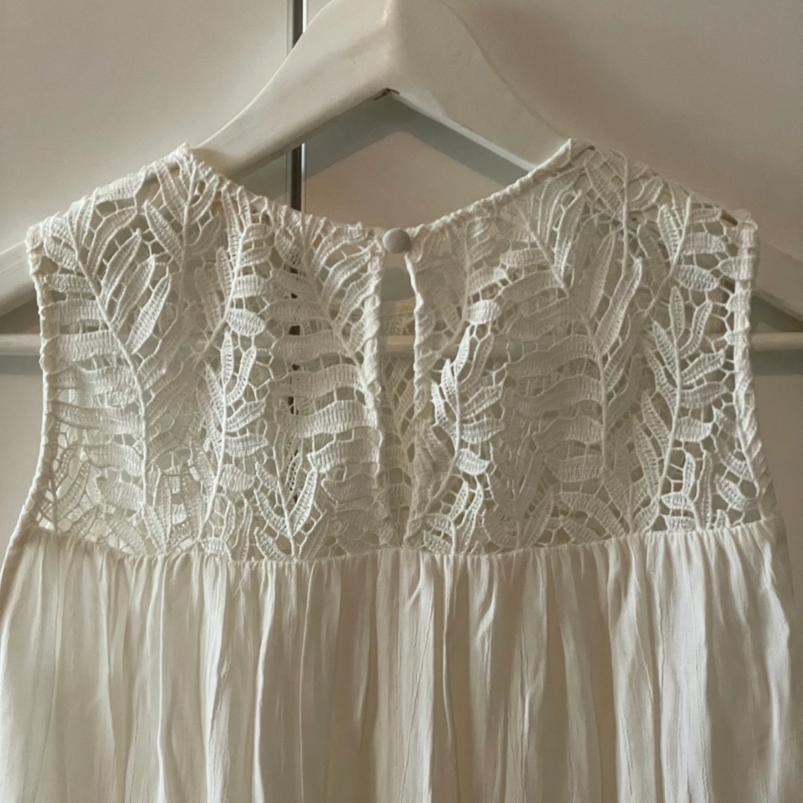 Fin vit klänning  - 90