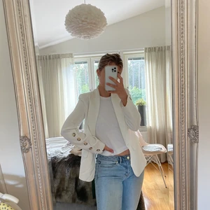 Vit kavaj Trendyol - Vit kavaj Trenyol