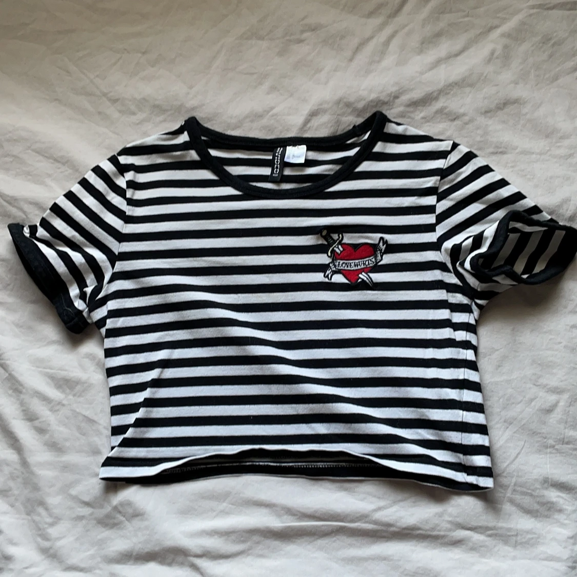 Gullig croppad t-shirt