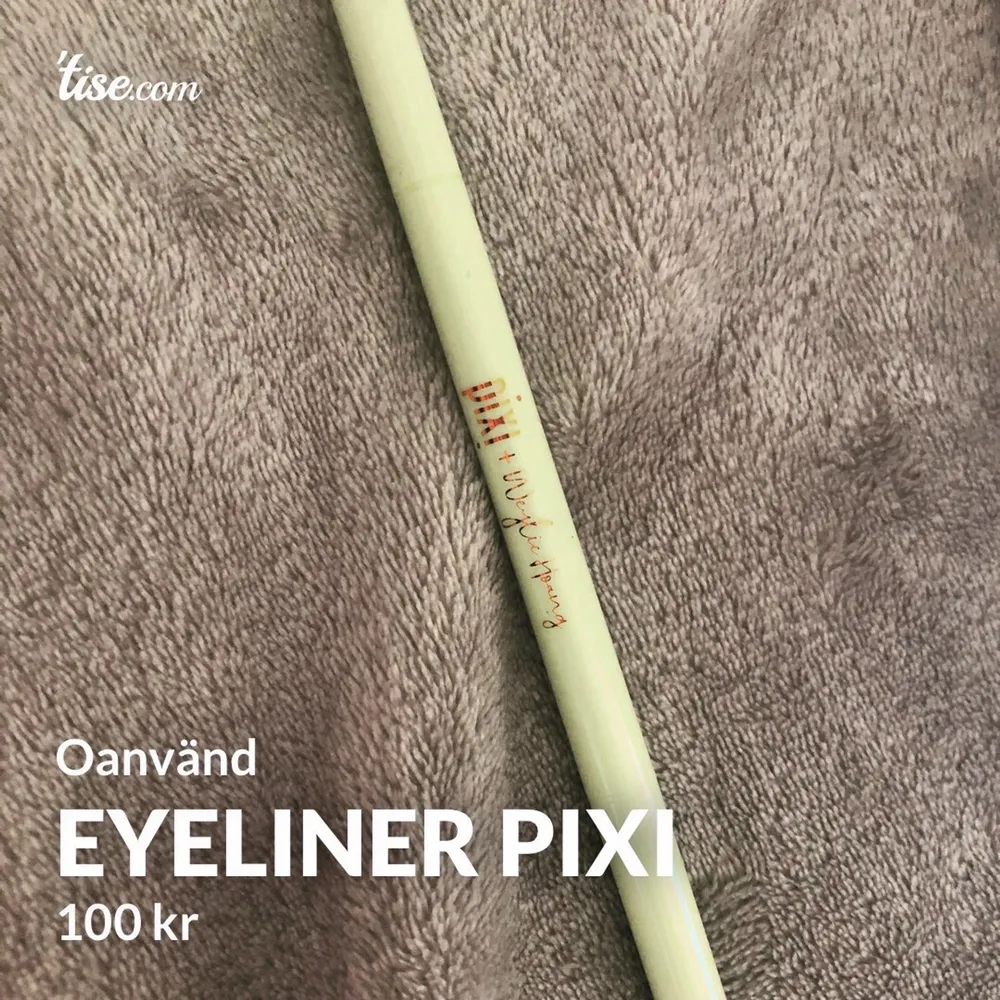 En oanvänd eyeliner penna, svart färg😍 Det finns två olika tjocklekar på pennan! Nytt pris 250kr. Accessoarer.