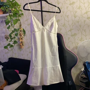 Favvo slip dress - Supersöt som blivit för liten för mig. Från tigermist storlek S slutsåld.