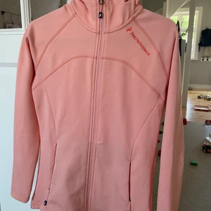 Peak performance fleece - Fint skick, köparen betalar frakt