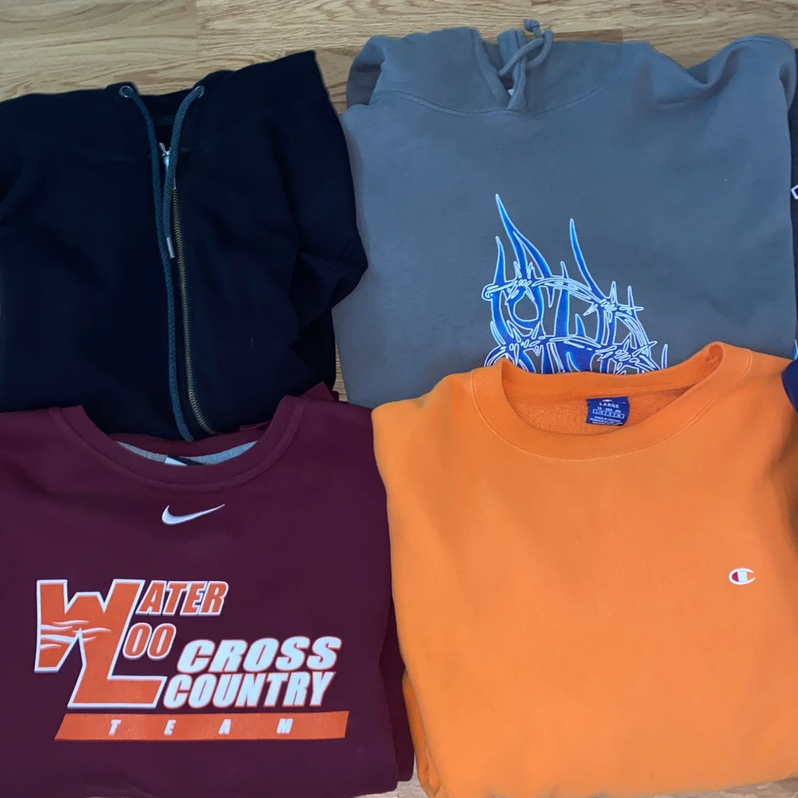 Sweatshirts/hoodies - 91