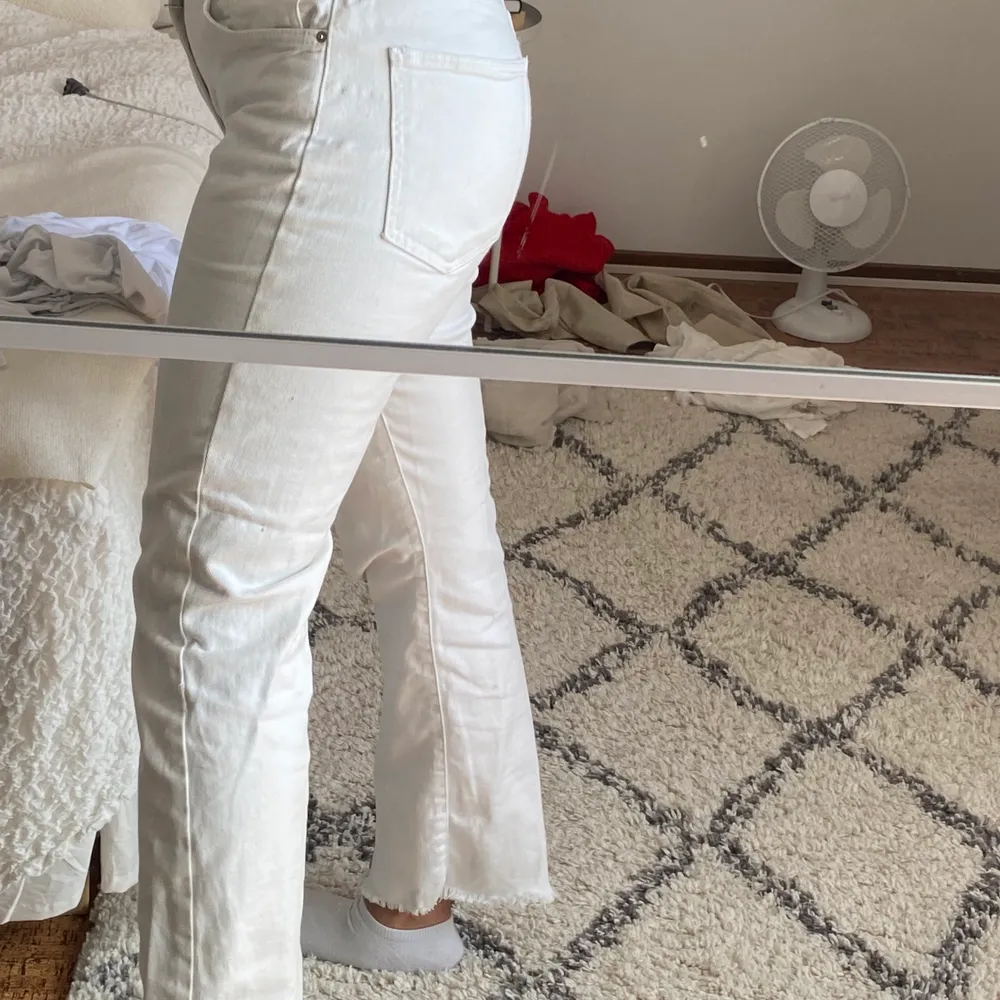 Så fina vita jeans från Gina! ✨. Jeans & Byxor.