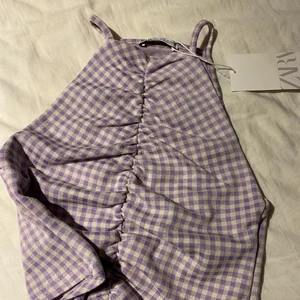 Zara topp - Söt topp från Zara, helt ny. Storlek S💜💜 + 66kr frakt!!!!!