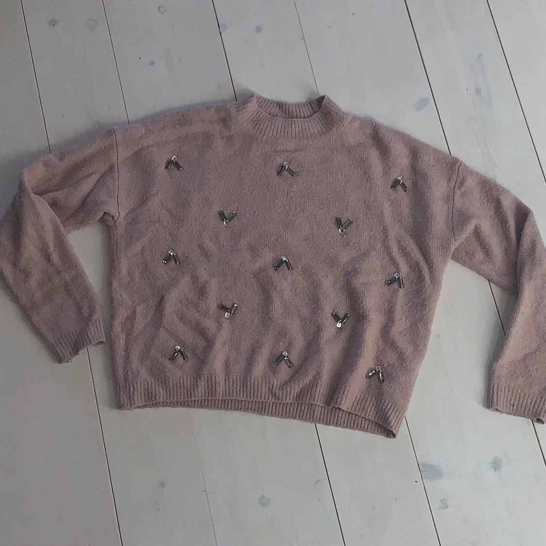 Rosa ”stickad” tröja - 90