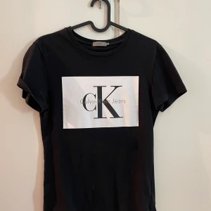 Calvin Klein jeans  - Tröja från Calvin Klein jeans strl XS