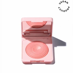 Caia blush💗 - Pink lemonade blush ifrån caia💗 oanvänd och superfin!! Har en likadan sen innan därav säljer jag den! Frakt ingår inte💗