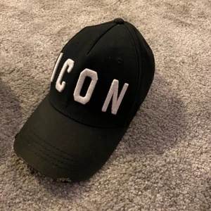 Dsquared2 keps - Storlek m