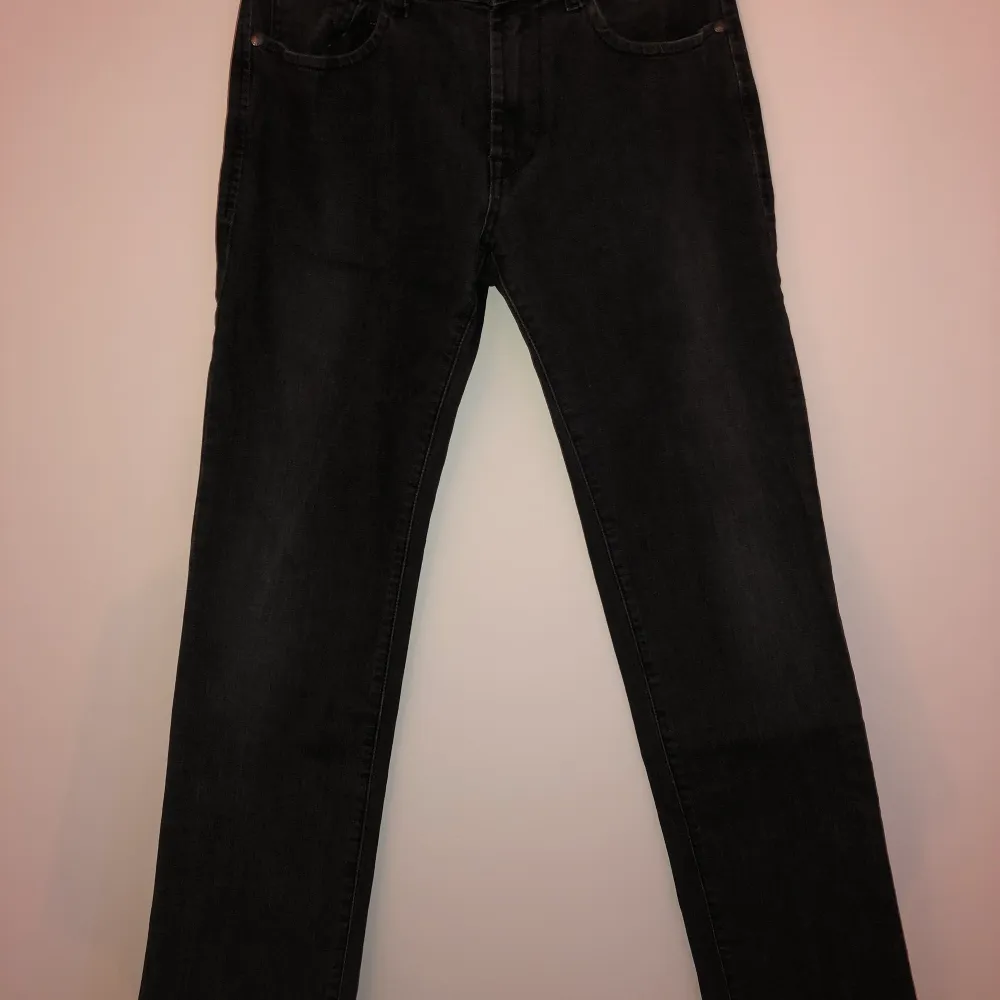 Svarta Batistini jeans.. Jeans & Byxor.