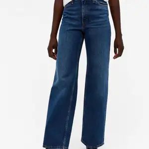 Monkis populära jeans i modellen yoko💕 Fint skick! Originalpris: 400 kr