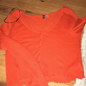 Topp - En söt topp i storlek M aldrig använt 